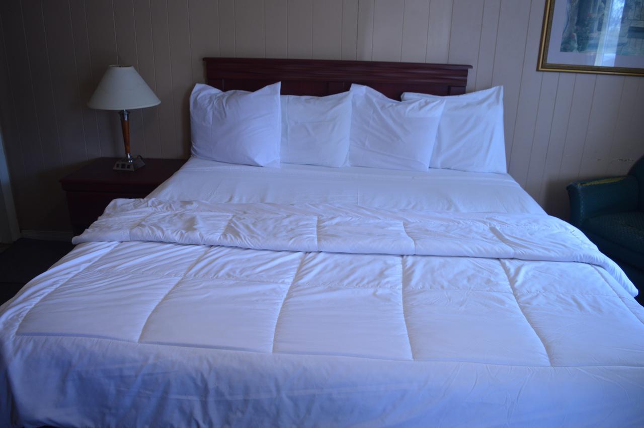 Parkview Motel กวัลฟ์ ภายนอก รูปภาพ