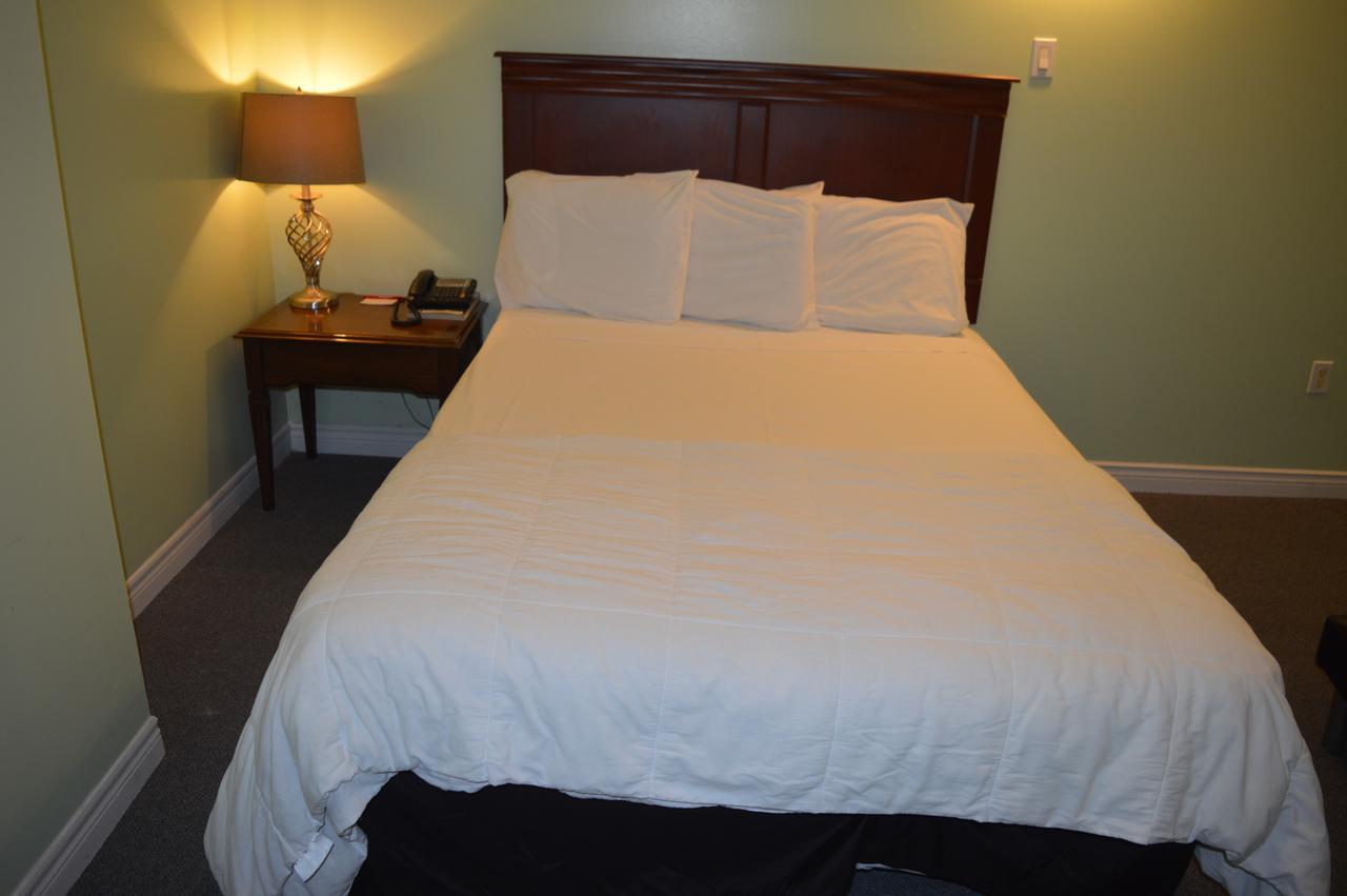 Parkview Motel กวัลฟ์ ภายนอก รูปภาพ